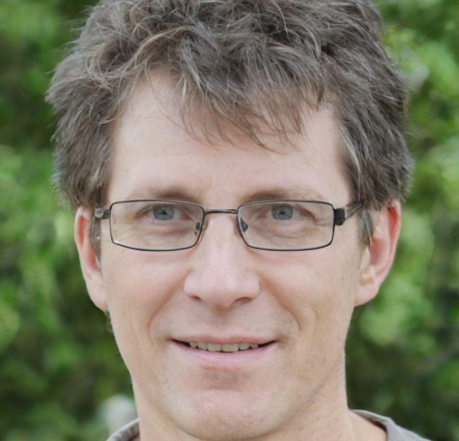 Ritratto di Stefano Manara, analista di dati digitali